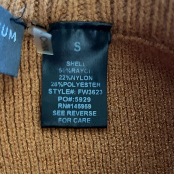 DRESS FORUM Colorblock Knit High Rise Shorts Size Small - Picture 4 of 4